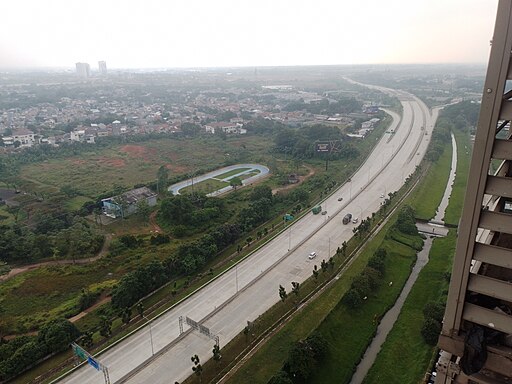512px-Jalan_Tol_Serpong–Balaraja