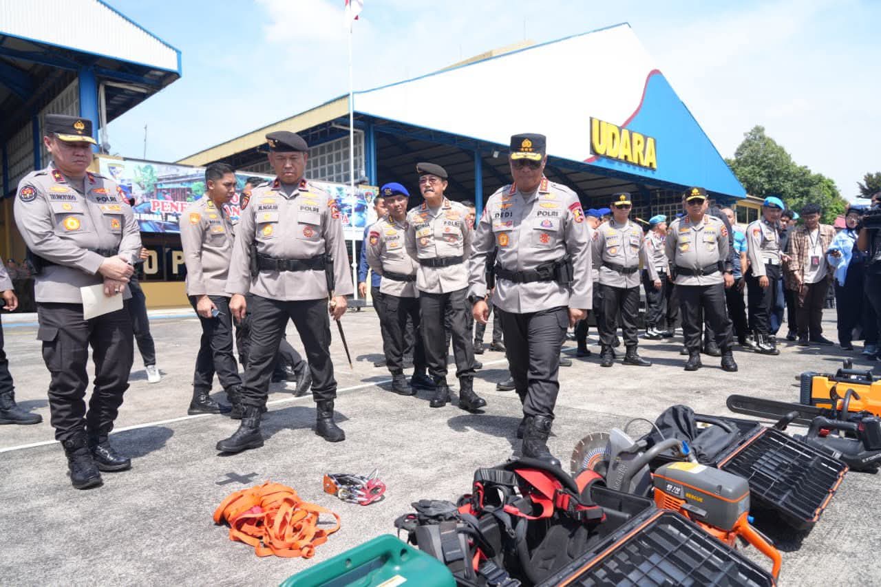 Polri Kerahkan 497 Personel ke Aceh, Sumut, dan Sumbar untuk Percepatan Penanganan Bencana