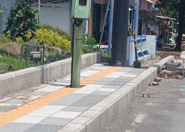 Screenshot_2025_1206_230246