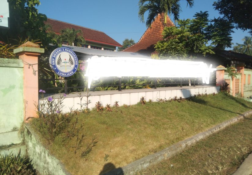 Seragam Gratis”, Realitanya Bisnis? Dugaan Monopoli dan Komersialisasi di SMPN di Lumajang Mencuat