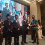 Sinergi Pendidikan Formal dan Keagamaan: Sekretaris Dinas Pendidikan Lumajang Hadiri Wisuda SMP Tahfidz Al-Azhar & SMA An-Nur
