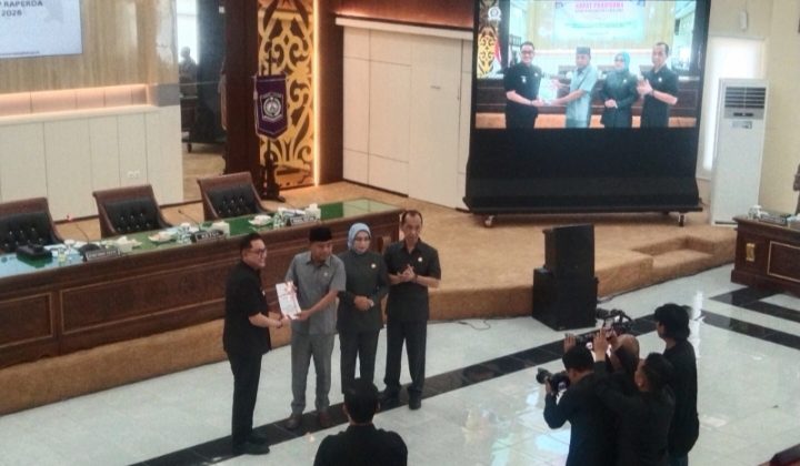 DPRD Lumajang Gelar Rapat Paripurna Penyampaian Nota Keuangan Raperda Perubahan APBD 2026 